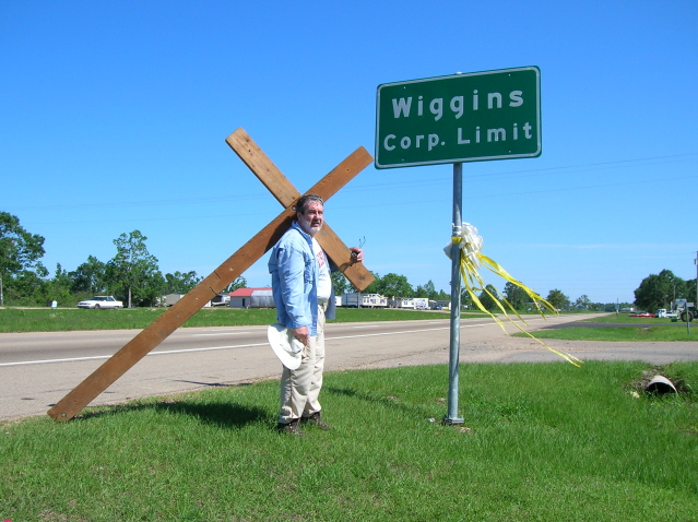 5_12_06_Wiggins_walk